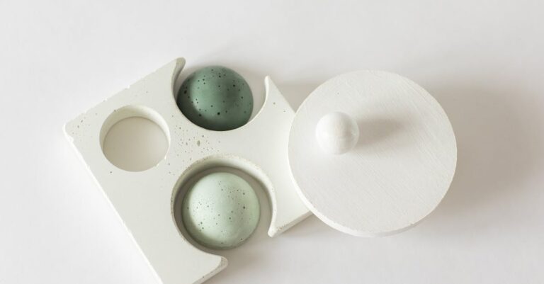 découvrez jesmonite, un matériau composite polyvalent utilisé en décoration, design et artisanat pour créer des objets durables et esthétiques.