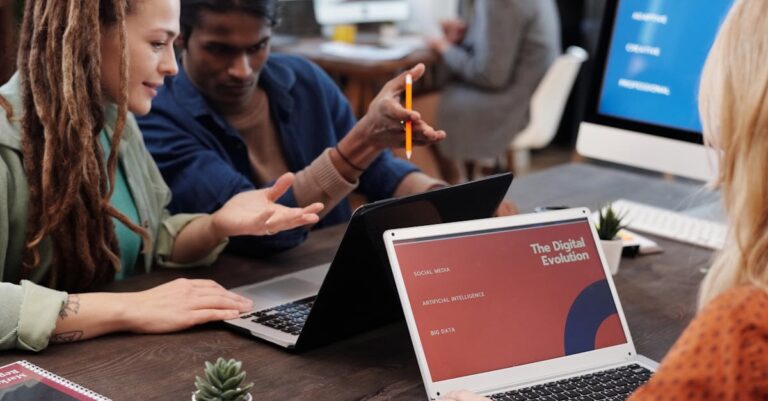 découvrez notre web agency spécialisée dans la création de sites internet, le développement sur mesure et le marketing digital pour booster votre présence en ligne.