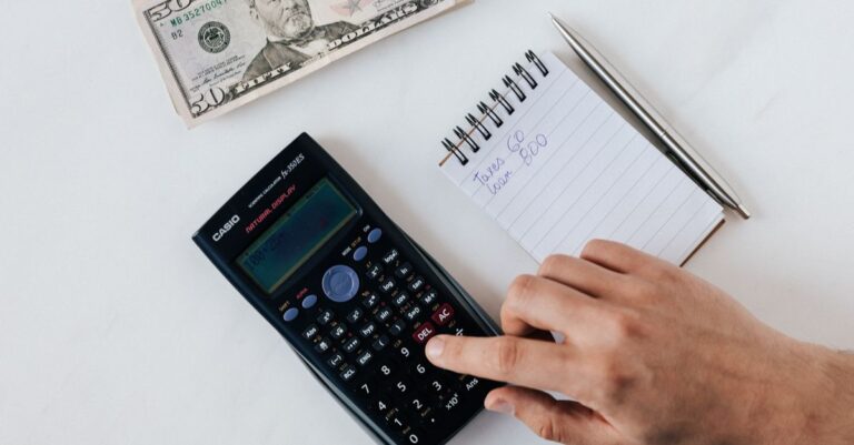 découvrez comment calculer le rendement des scpi pour optimiser vos investissements immobiliers.
