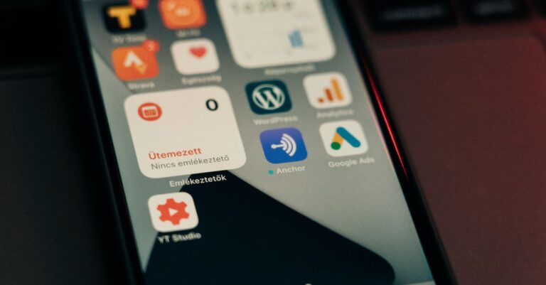 découvrez google discover, l'outil intelligent qui personnalise votre flux d'actualités en fonction de vos centres d'intérêt, pour ne rien manquer des sujets qui vous passionnent.