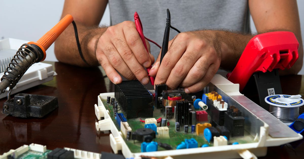 découvrez les compétences essentielles d’un technicien support informatique : dépannage, assistance aux utilisateurs, gestion des incidents et communication.