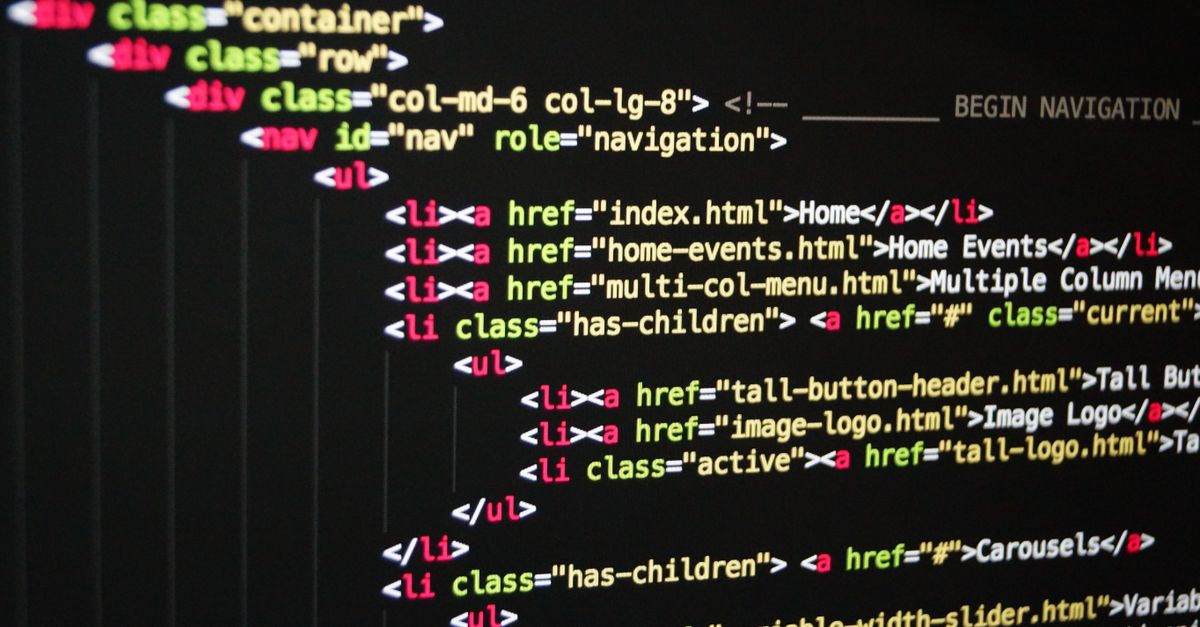 suivez une formation en développement web en ligne et apprenez à créer des sites et applications web à votre rythme, où que vous soyez.